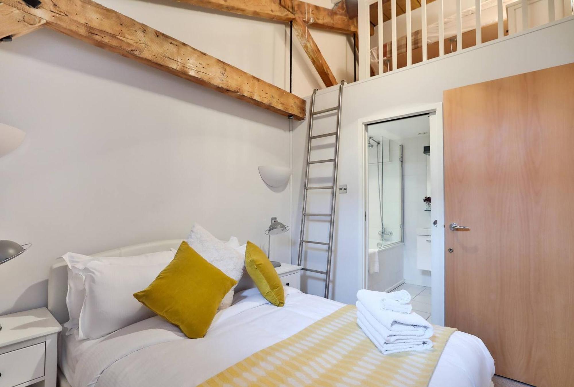 Wild Roses Serviced Apartments - Excel Warehouse 1 London Exterior photo