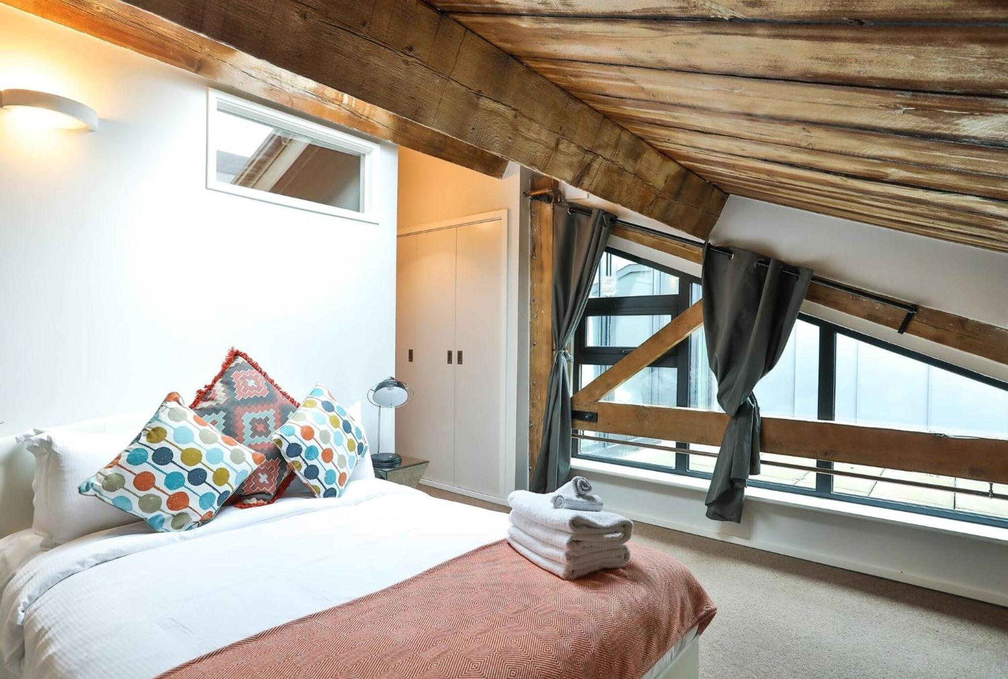 Wild Roses Serviced Apartments - Excel Warehouse 1 London Exterior photo